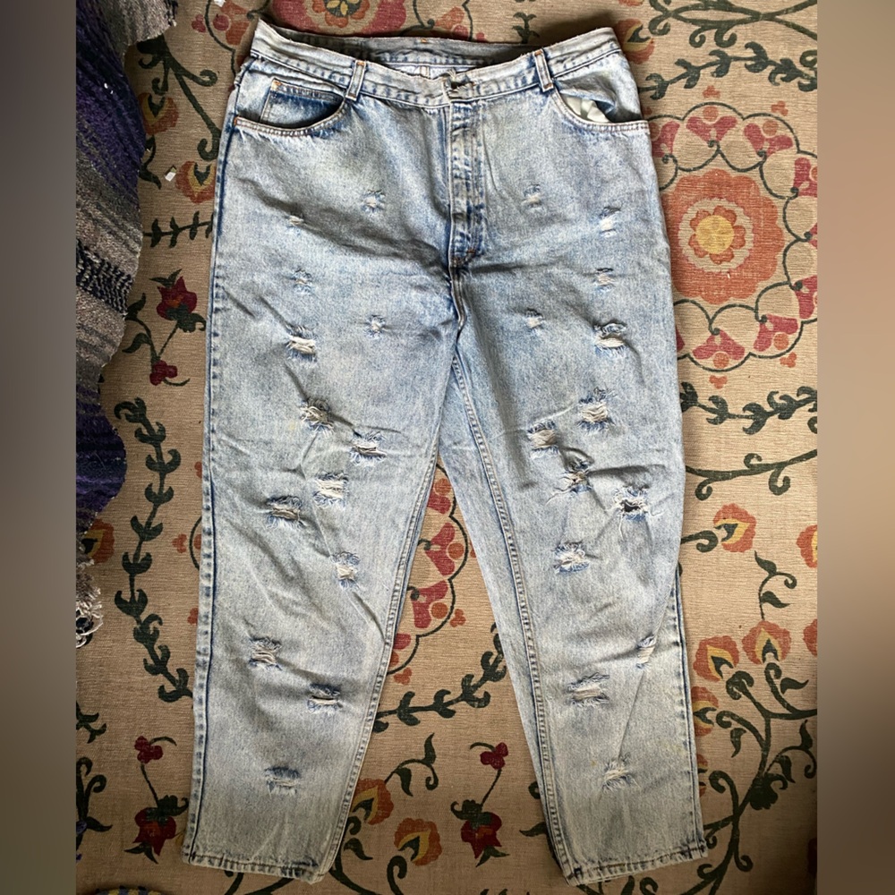 TRUE VINTAGE No Excuses Distressed Light Blue Women's Jeans